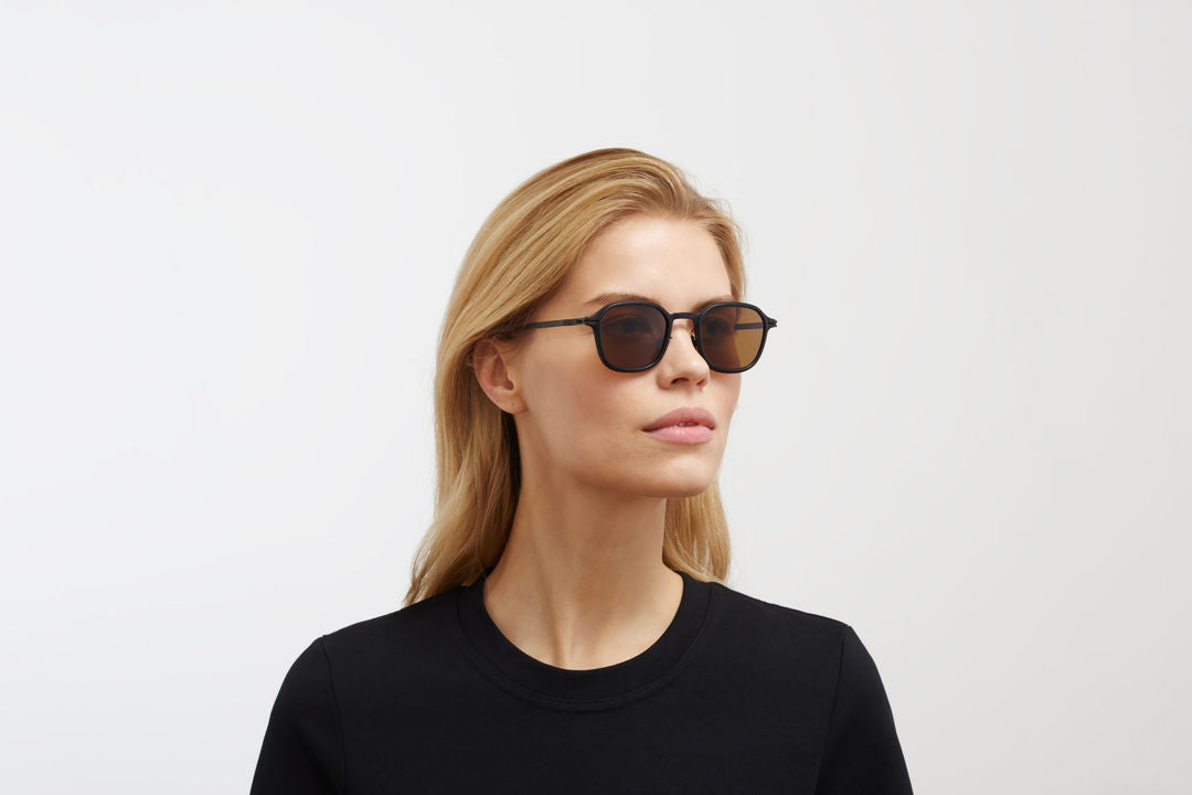MYKITA FIR MH6 Pitch Black/Black / Polarized Pro Amber Brown