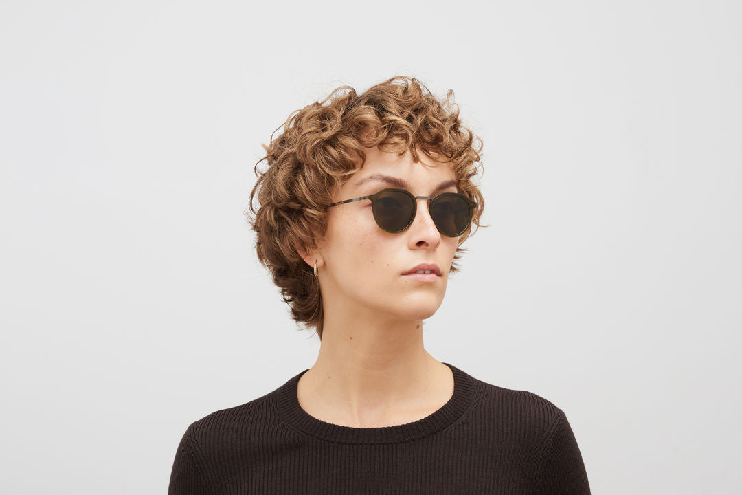 MYKITA PAULSON A67 Graphite/Peridot / Raw Brown Solid