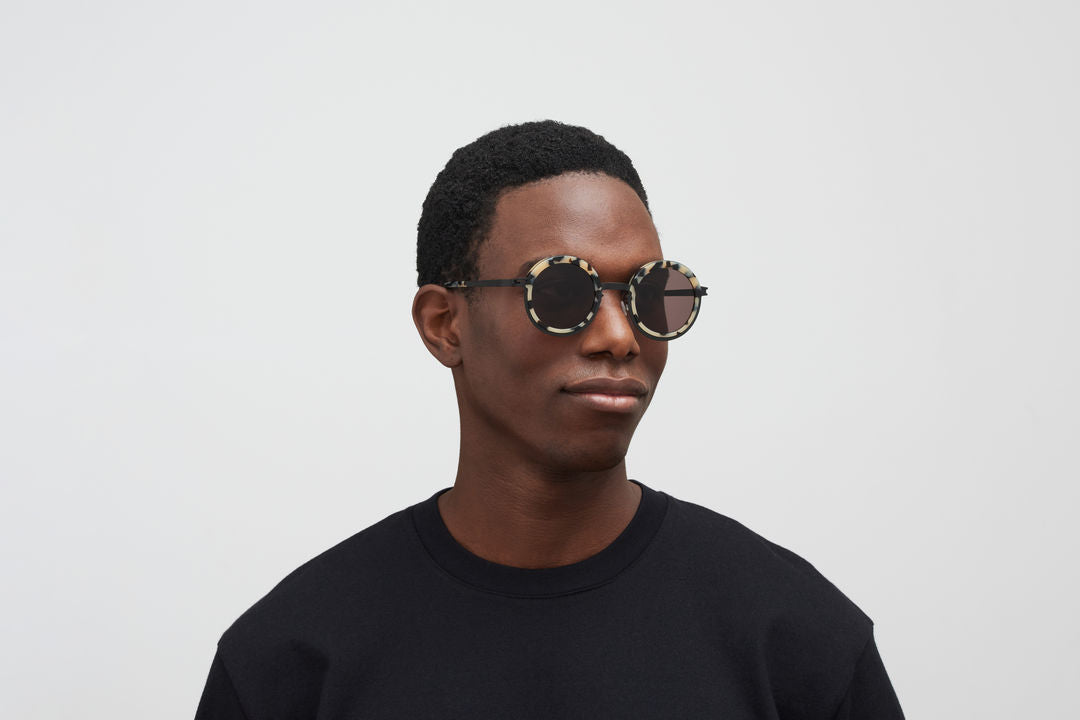 MYKITA PHILLYS A23 Black/Cream Cook / Brown Solid