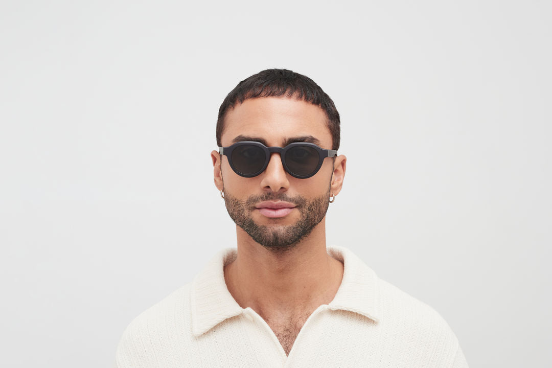 MYKITA DIA MD1 Pitch Black / Darkgrey Solid