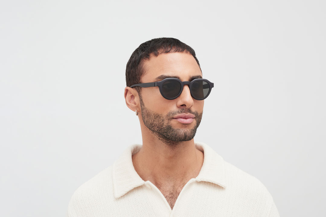 MYKITA DIA MD1 Pitch Black / Darkgrey Solid