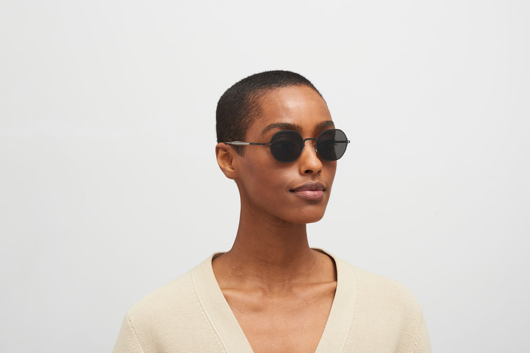 MYKITA SANTANA Black / Dark Grey Solid
