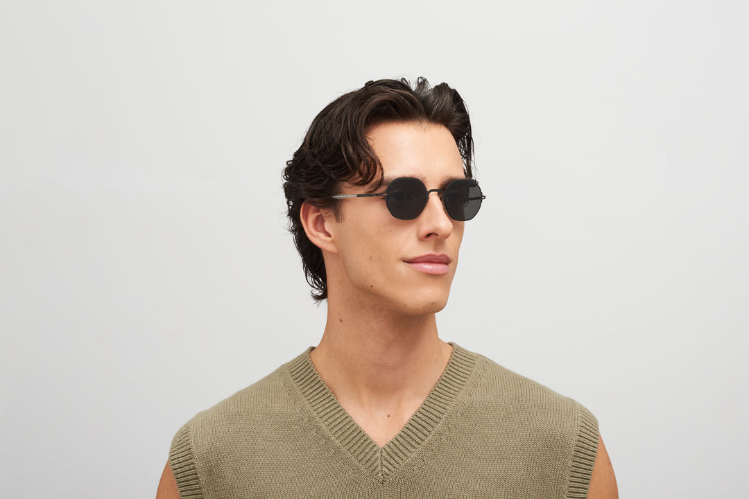 MYKITA SANTANA Black / Dark Grey Solid