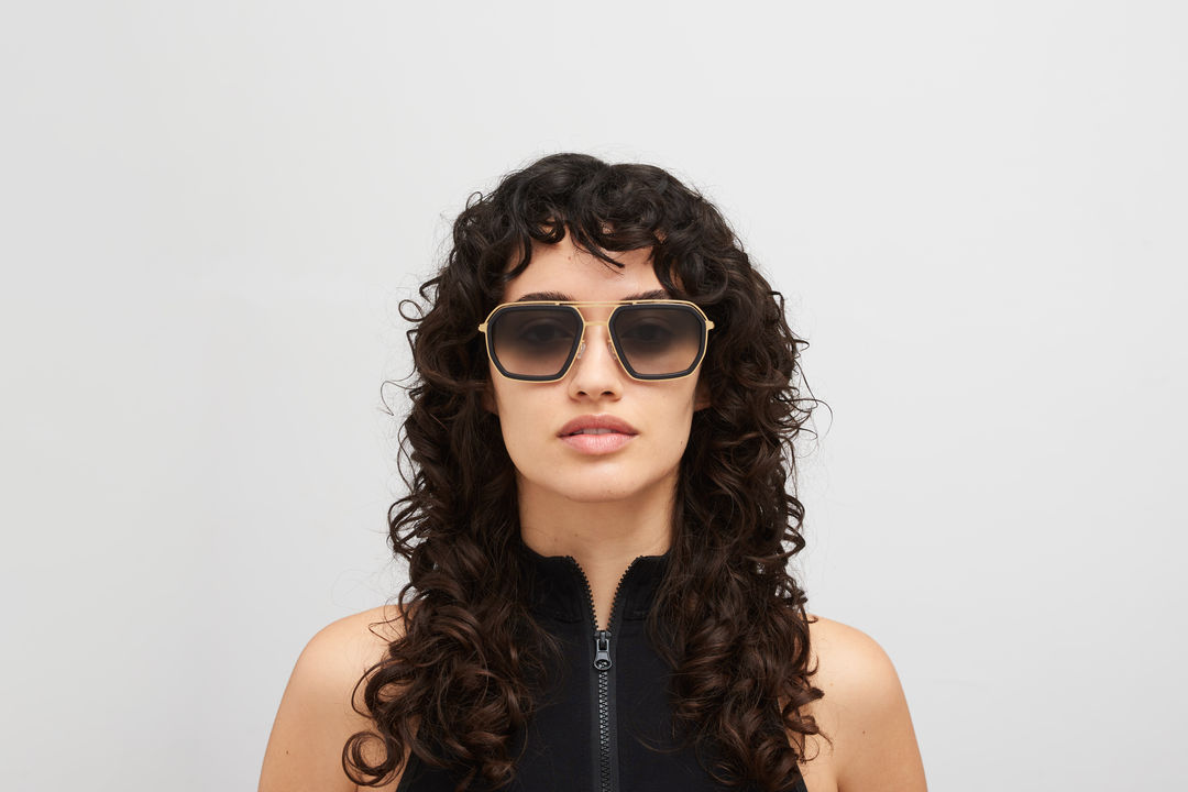 MYKITA MOJAVE MH7 Pitch Black/Glossy Gold / Raw Black Gradient