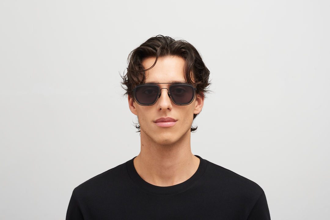 MYKITA FERLO MH6 Pitch Black/Black / Cool Grey Solid