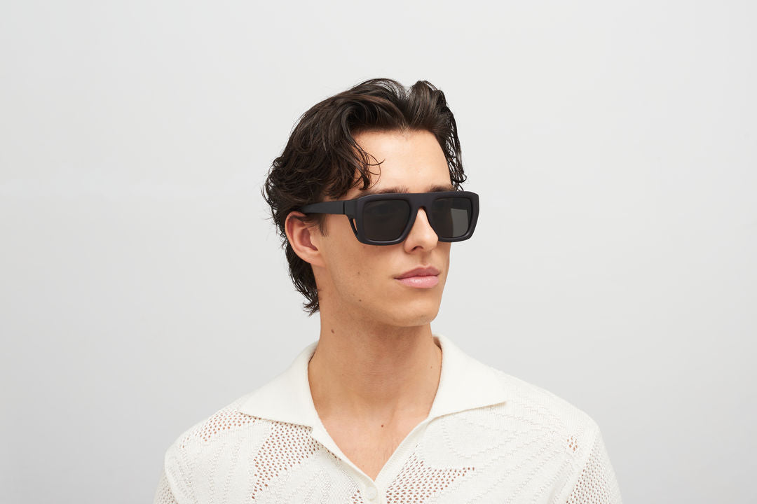 MYKITA BEACH MD1 Pitch Black / Dark Grey Solid