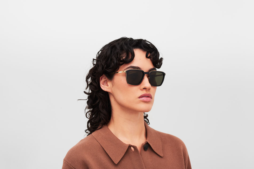 MYKITA EMBERS MH7-Pitch Black/Glossy Gold / Rawgreen Solid