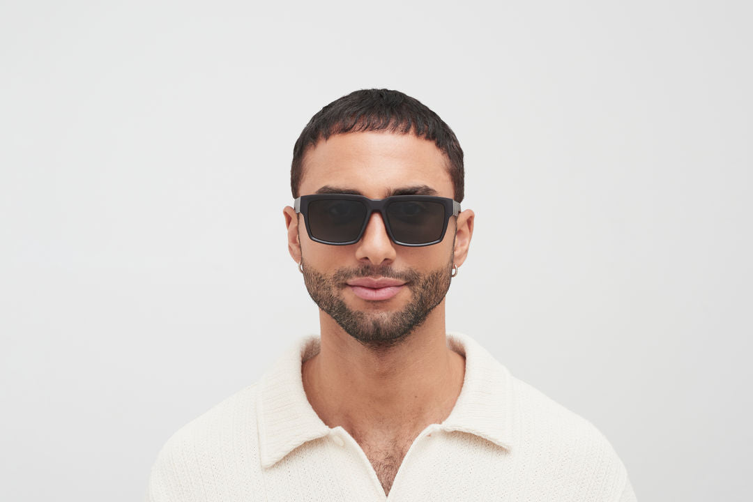 MYKITA MUSK MD1-Pitch Black / Darkgrey Solid