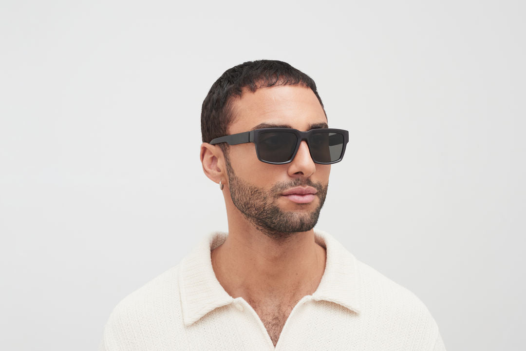 MYKITA MUSK MD1-Pitch Black / Darkgrey Solid