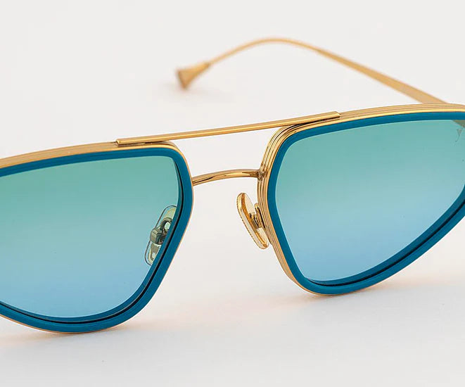 Close-up of the bridge and temple detailing on EYEPETIZER Silencio C.T-4-43 sunglasses.