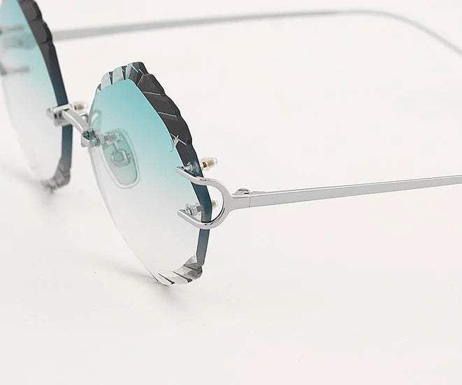 Side detail of the temple and hinge on EYEPETIZER Guadalupe C.1-59 sunglasses.