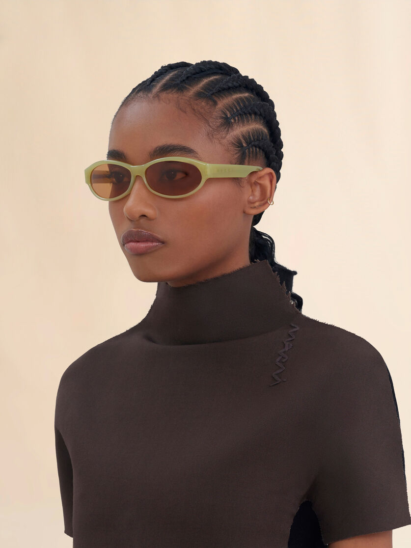Green Ozound sunglasses