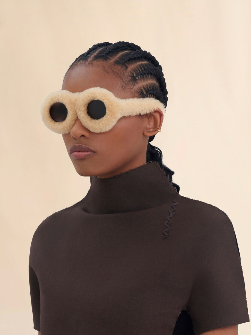 Furry beige Jantu sunglasses