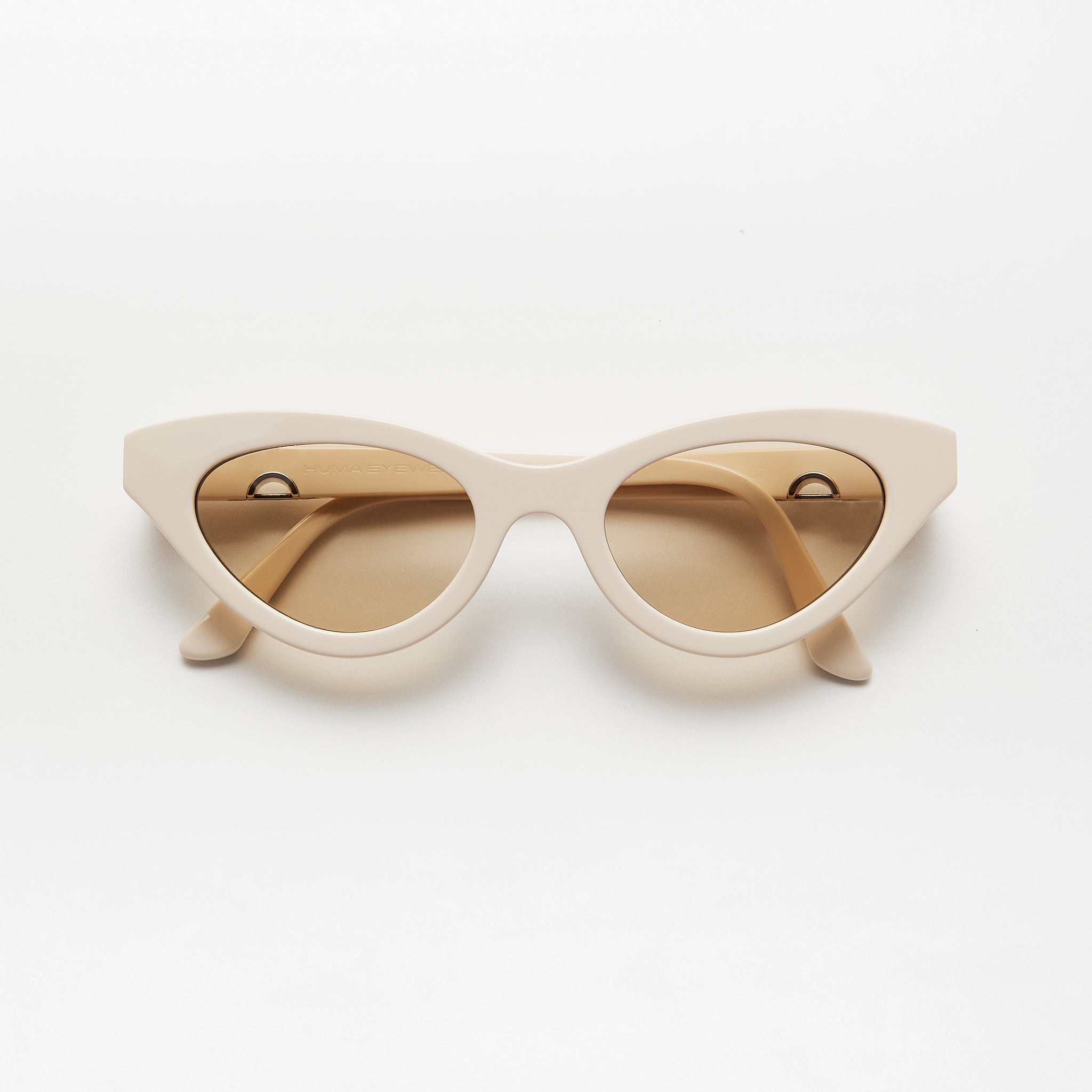 Kety . Ivory