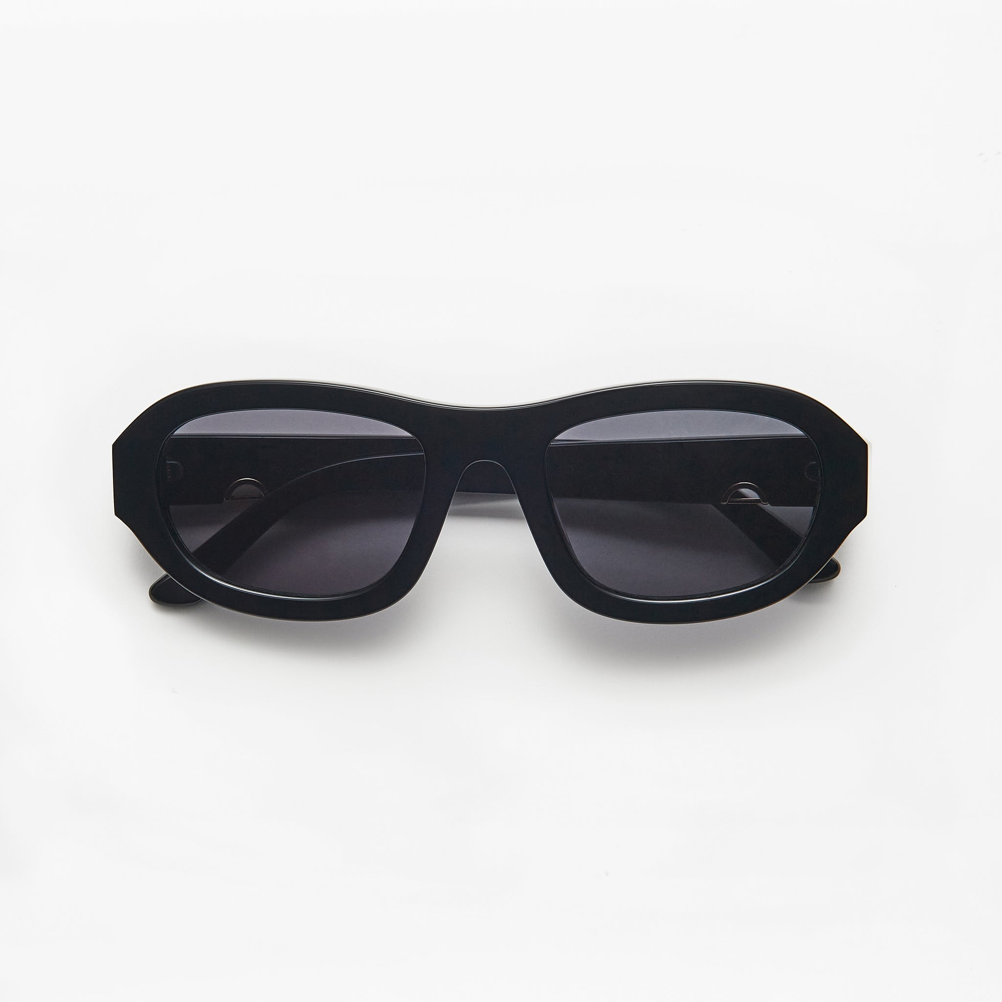 Lee . Black