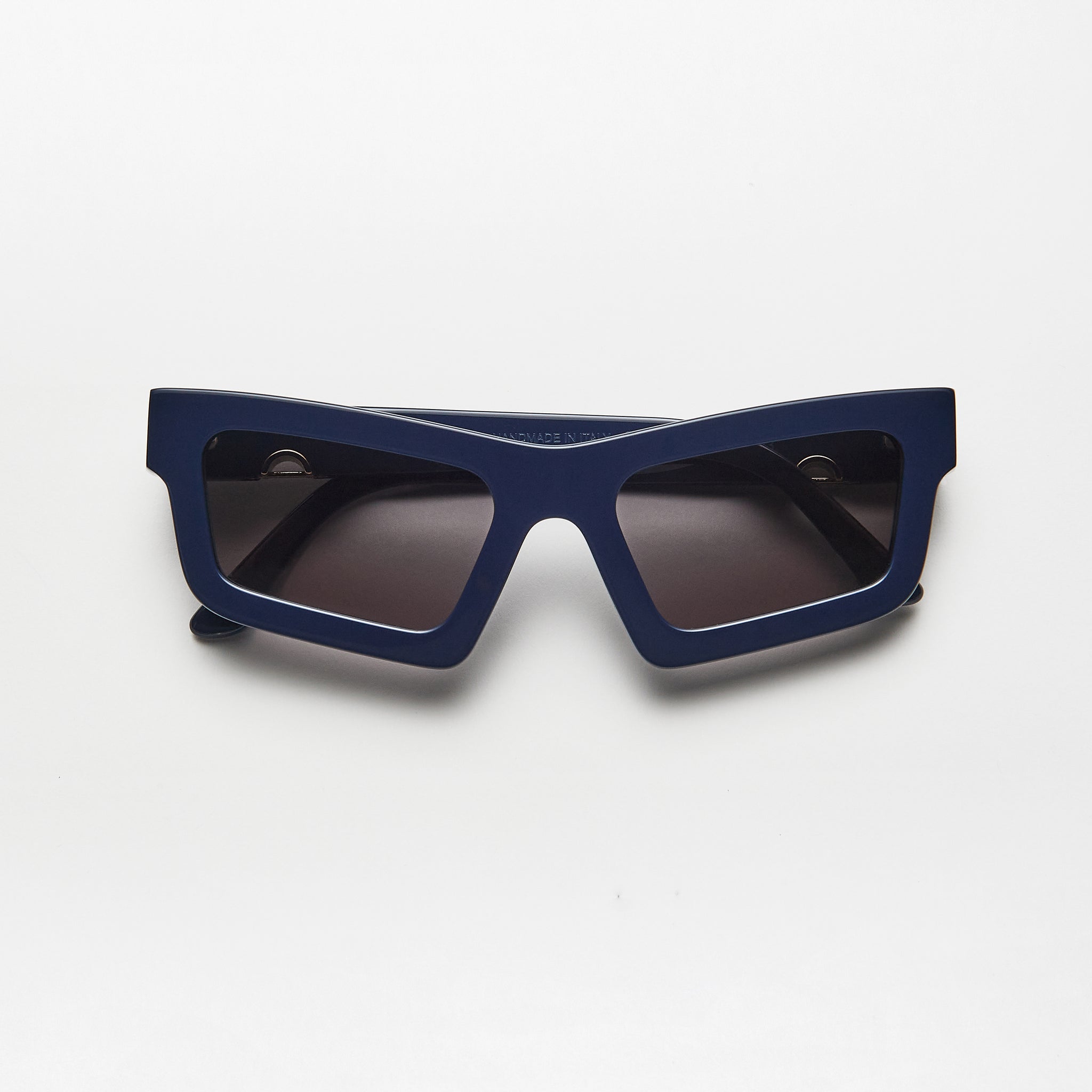 Tilde . Blue
