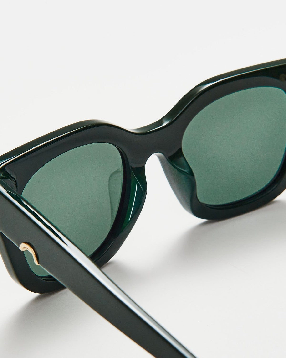 HUMA Blue . Green Glossy Green / Green