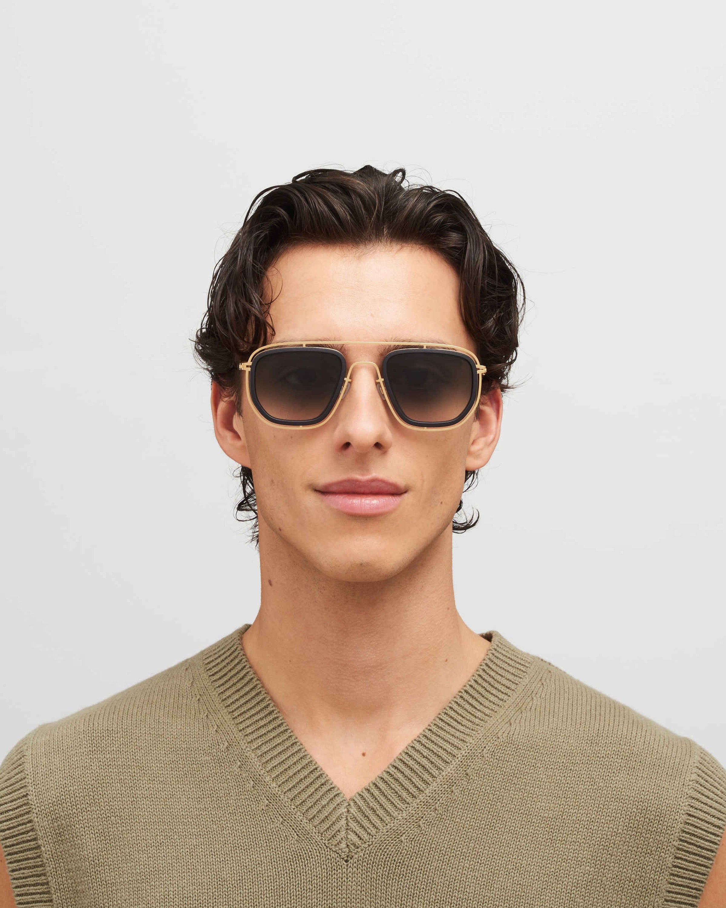 MYKITA FERLO MH7 PITCH BLACK/GLOSSY GOLD Pitch Black/Glossy Gold / Rawblack Gradient