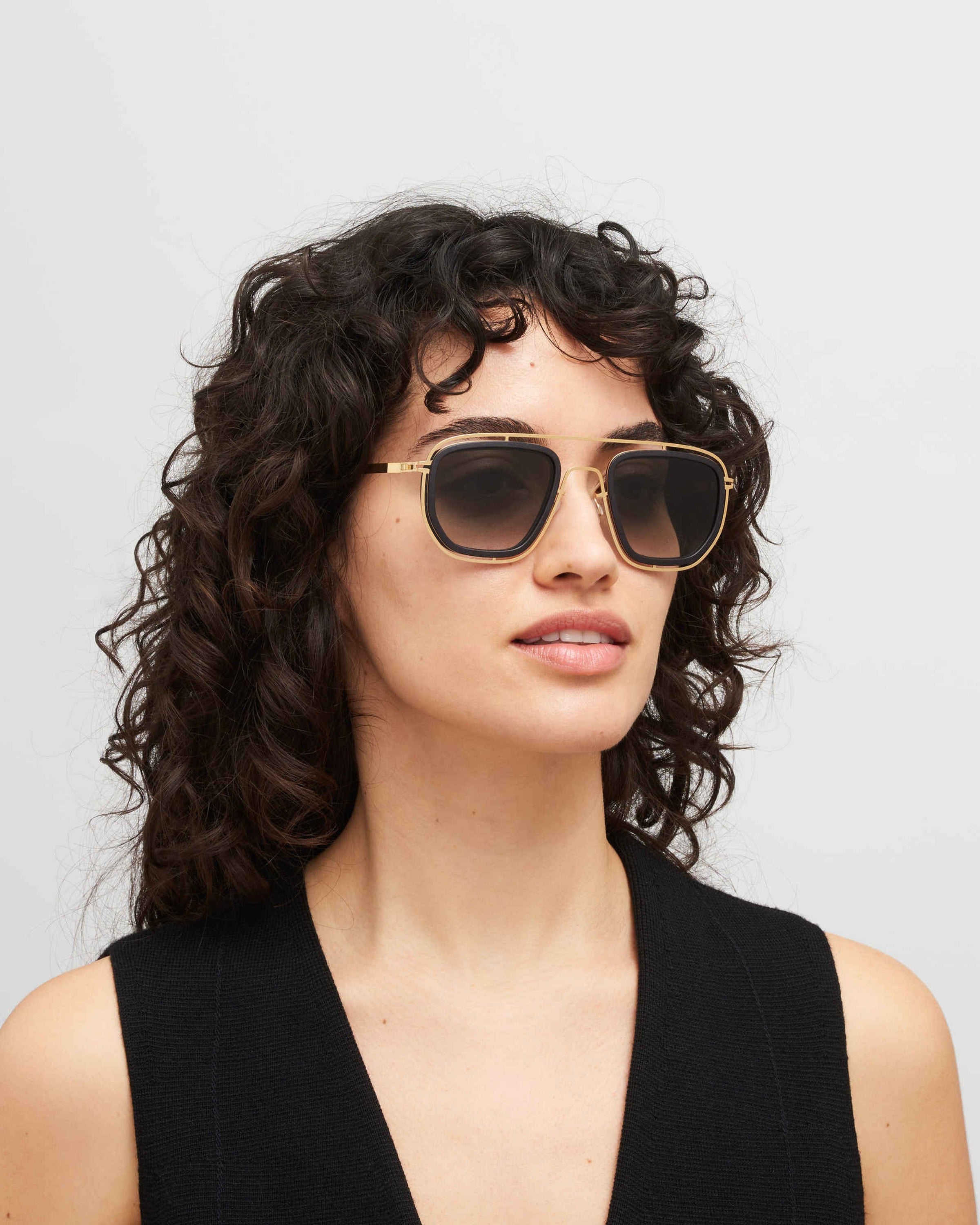 MYKITA FERLO MH7 PITCH BLACK/GLOSSY GOLD Pitch Black/Glossy Gold / Rawblack Gradient