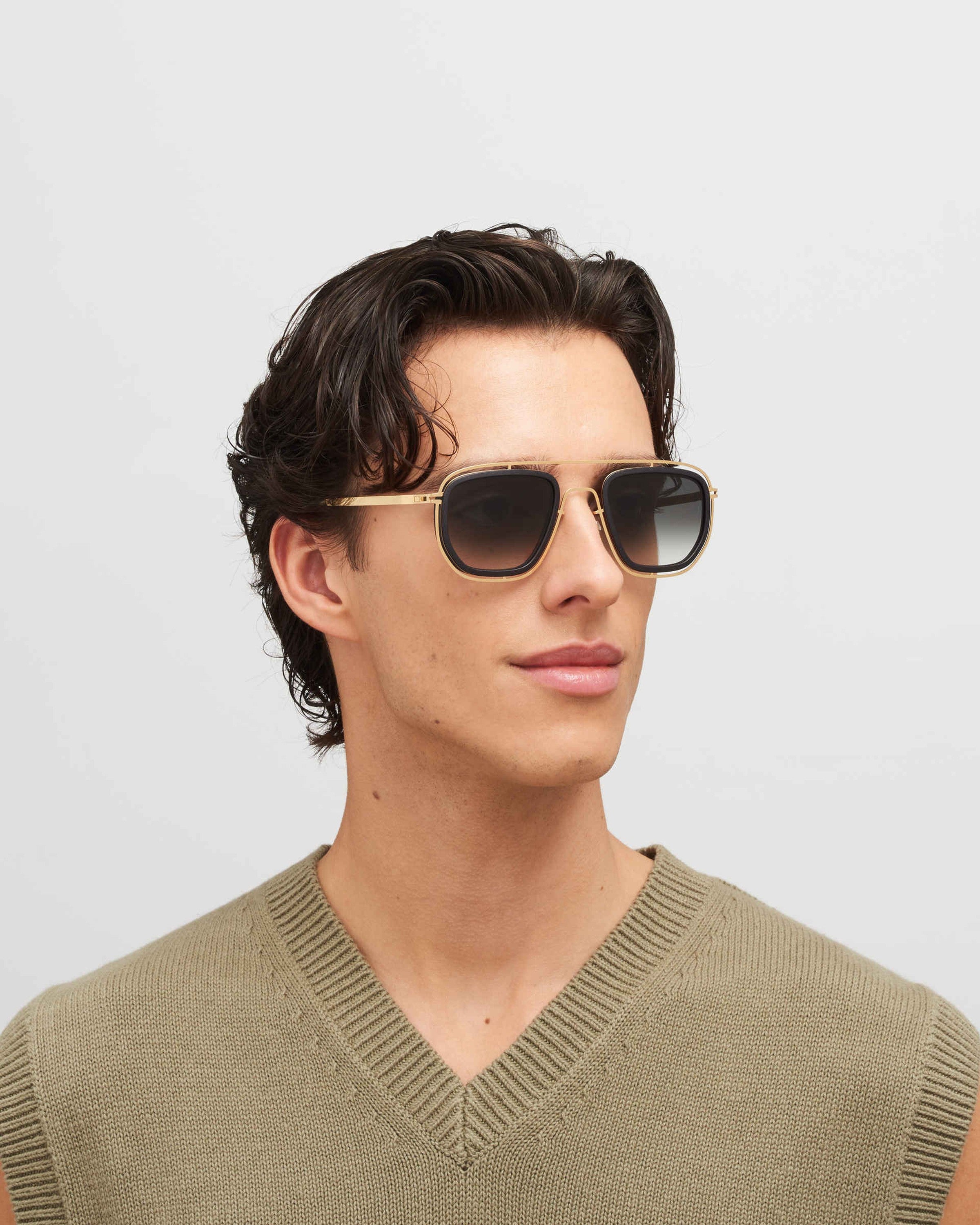 MYKITA FERLO MH7 PITCH BLACK/GLOSSY GOLD Pitch Black/Glossy Gold / Rawblack Gradient