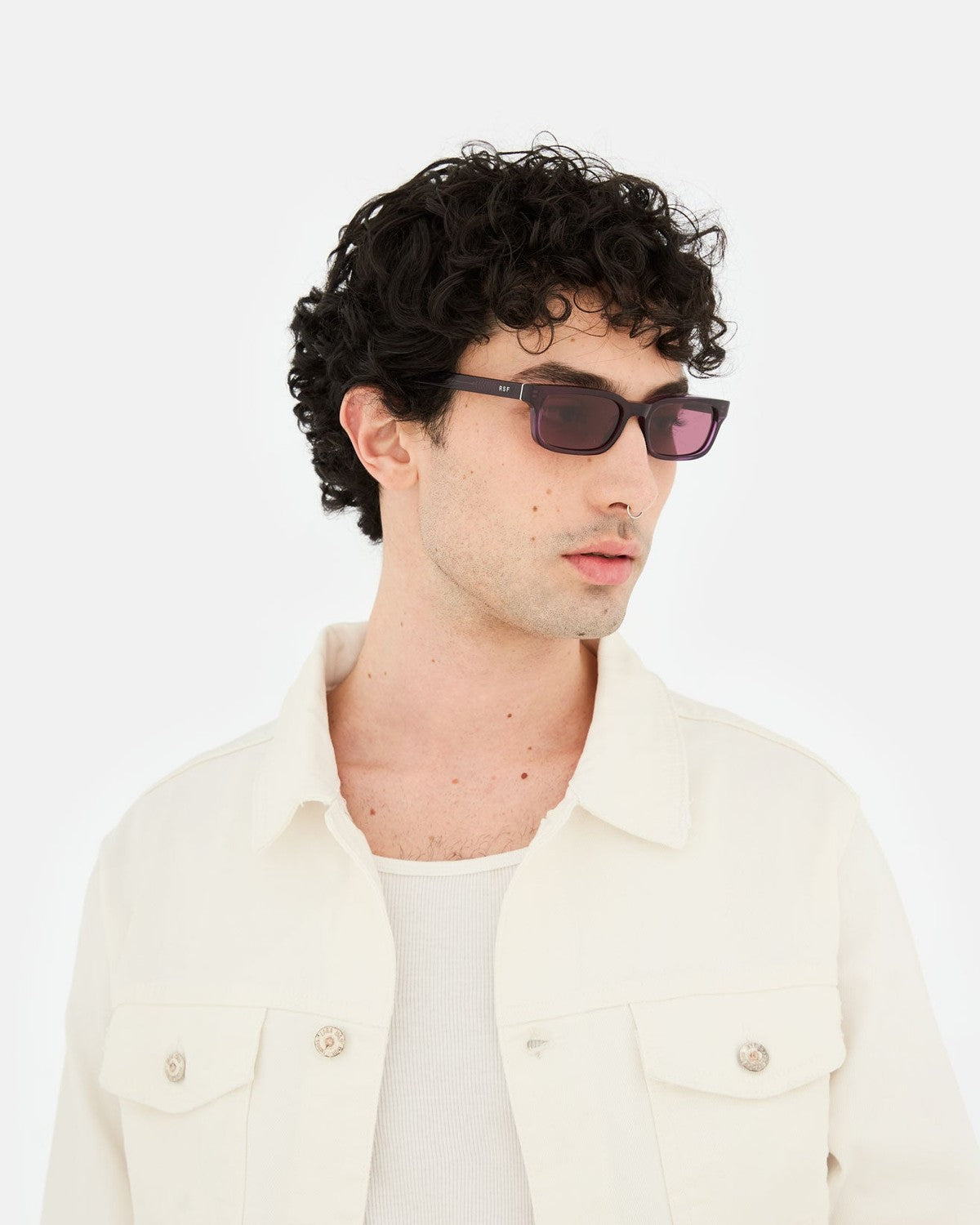 Model wearing RETROSUPERFUTURE Gesto Melanzana sunglasses, front angle.