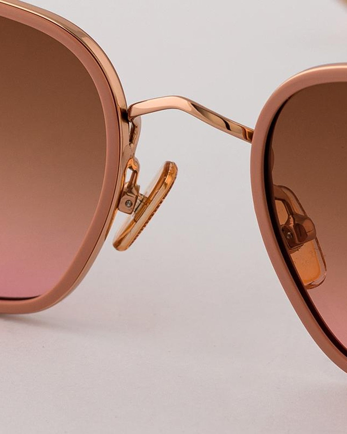 Detail of the bridge and adjustable nose pads on EYEPETIZER HONORE' C.Q-9-44 sunglasses.
