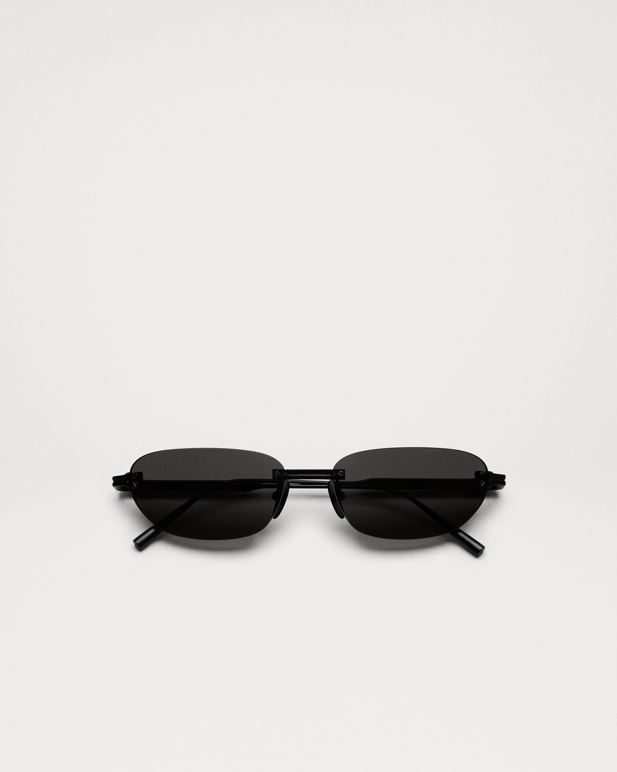 Rimless Oval