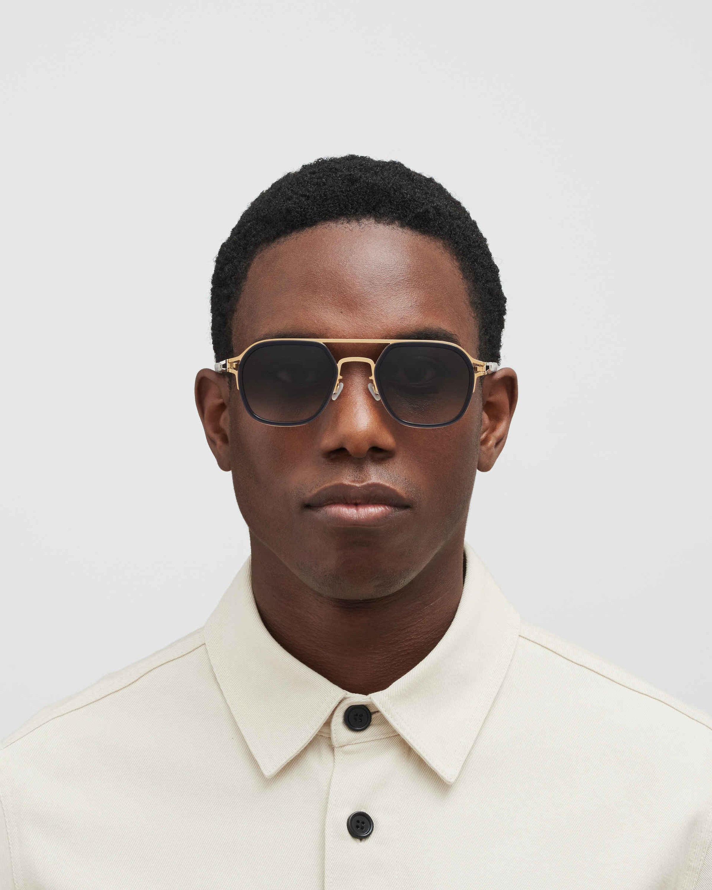 MYKITA LEELAND A76 GLOSSY GOLD/MILKY INDIGO Glossy Gold/Milky Indigo / Rawblack Gradient