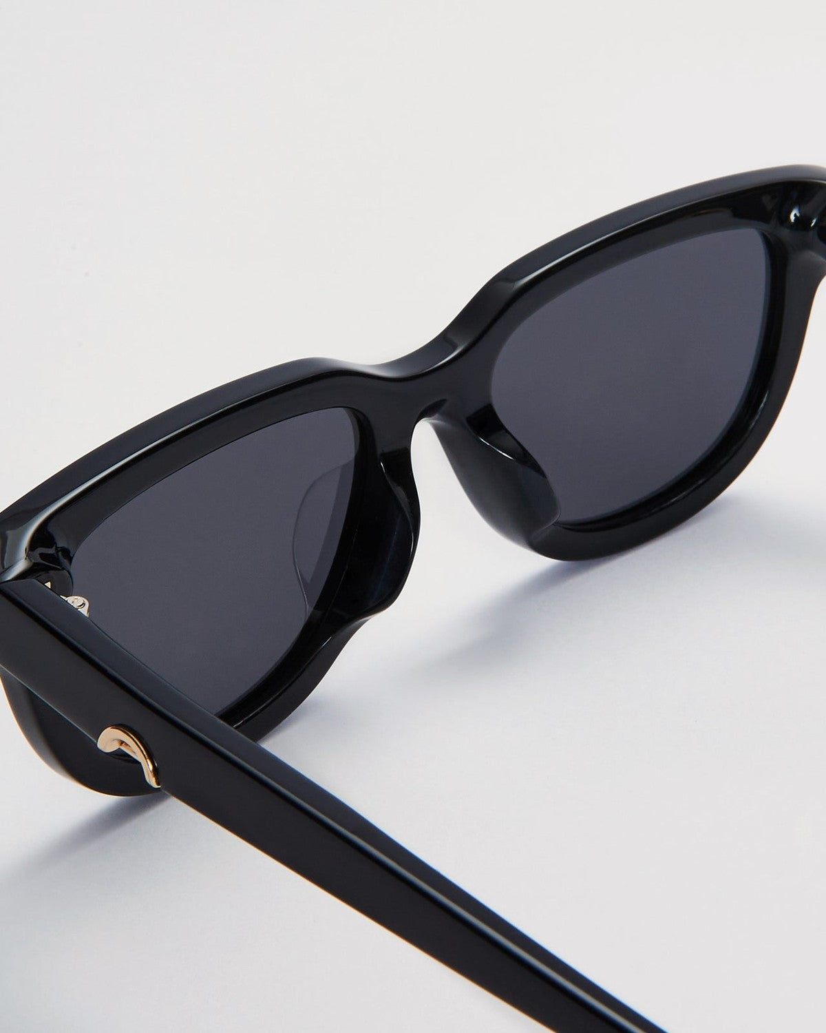 HUMA Lion . Black Black / Ultra Flat Black