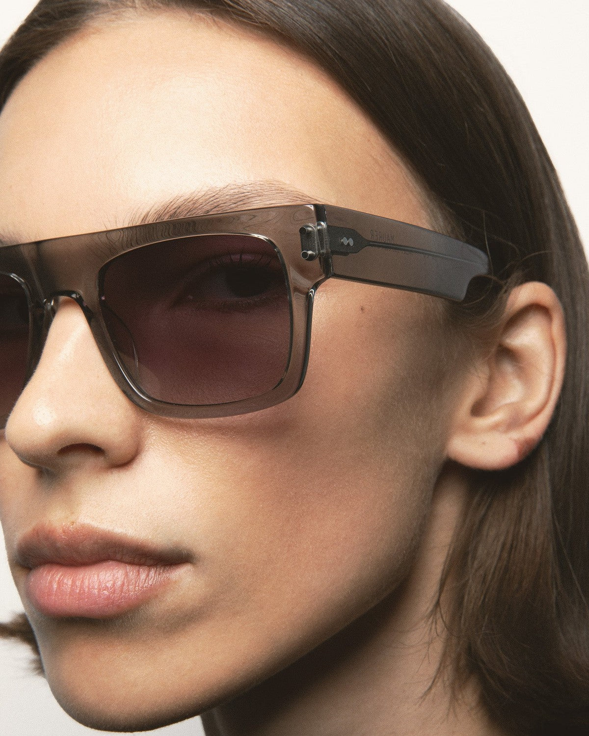 KALEOS Maurer Crystal Grey Black Gradient Crystal Grey / Black Gradient