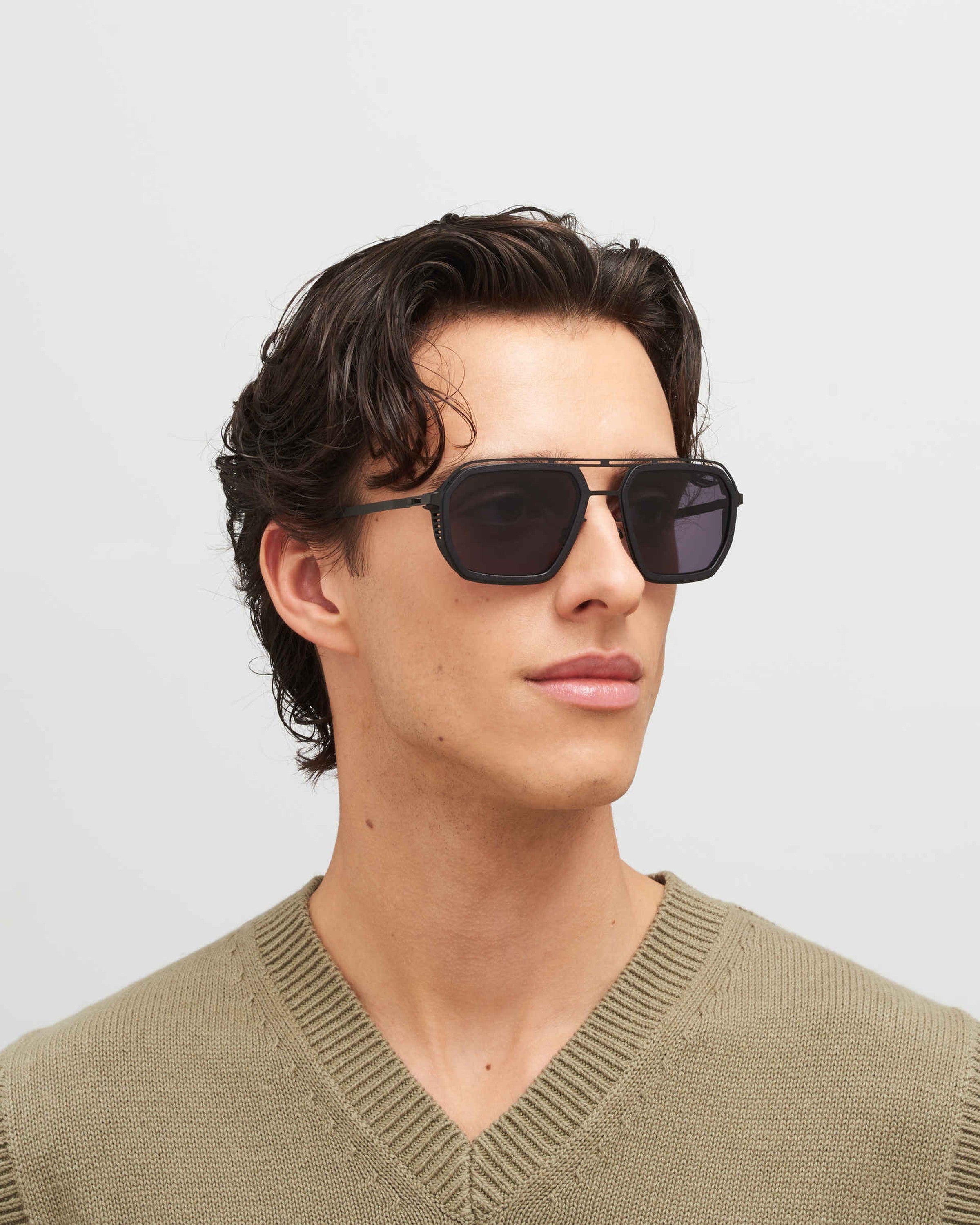 MYKITA MOJAVE MH6 PITCH BLACK/BLACK Pitch Black/Black / Cool Grey