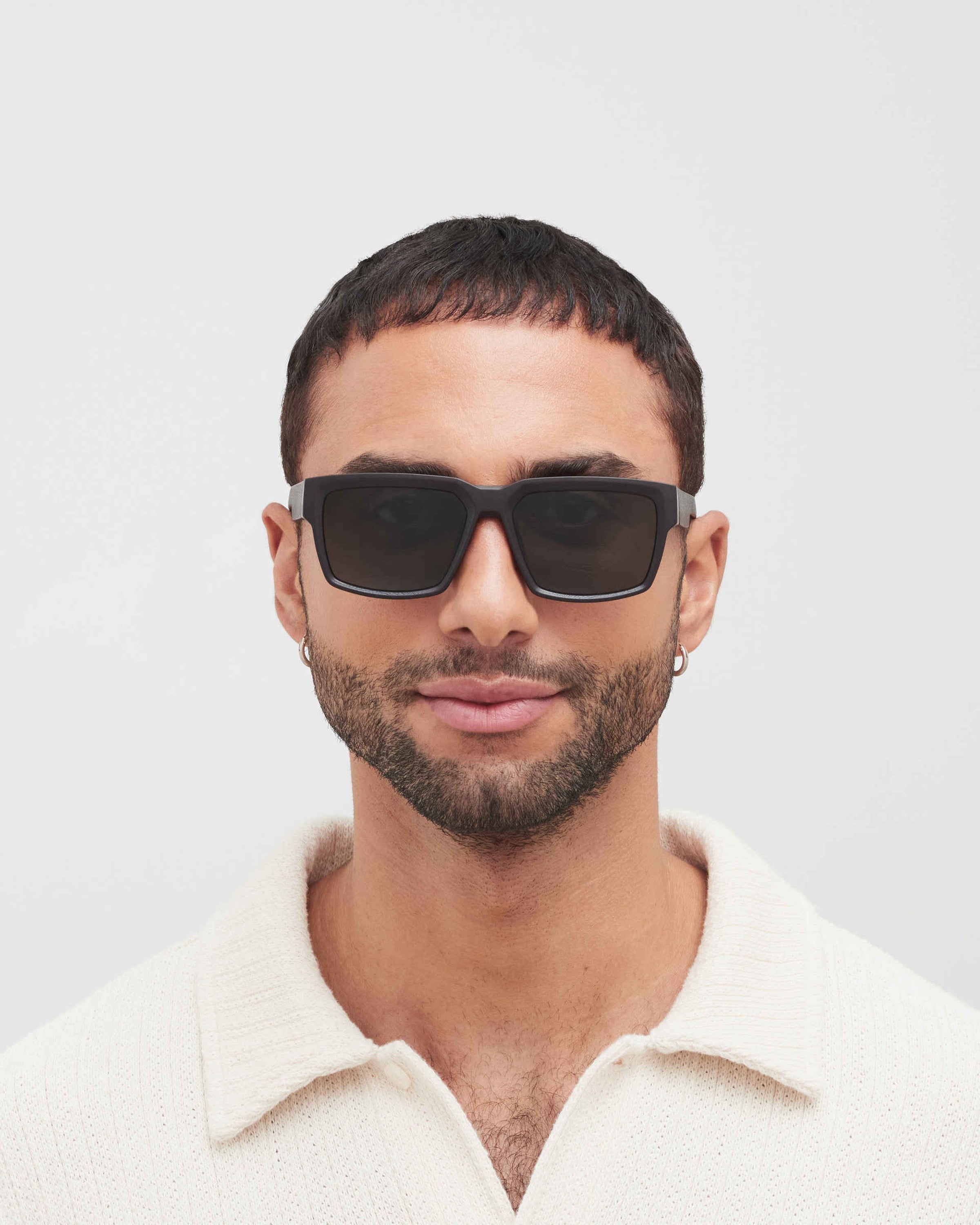 MYKITA MUSK MD1 PITCH BLACK Pitch Black / Darkgrey Solid