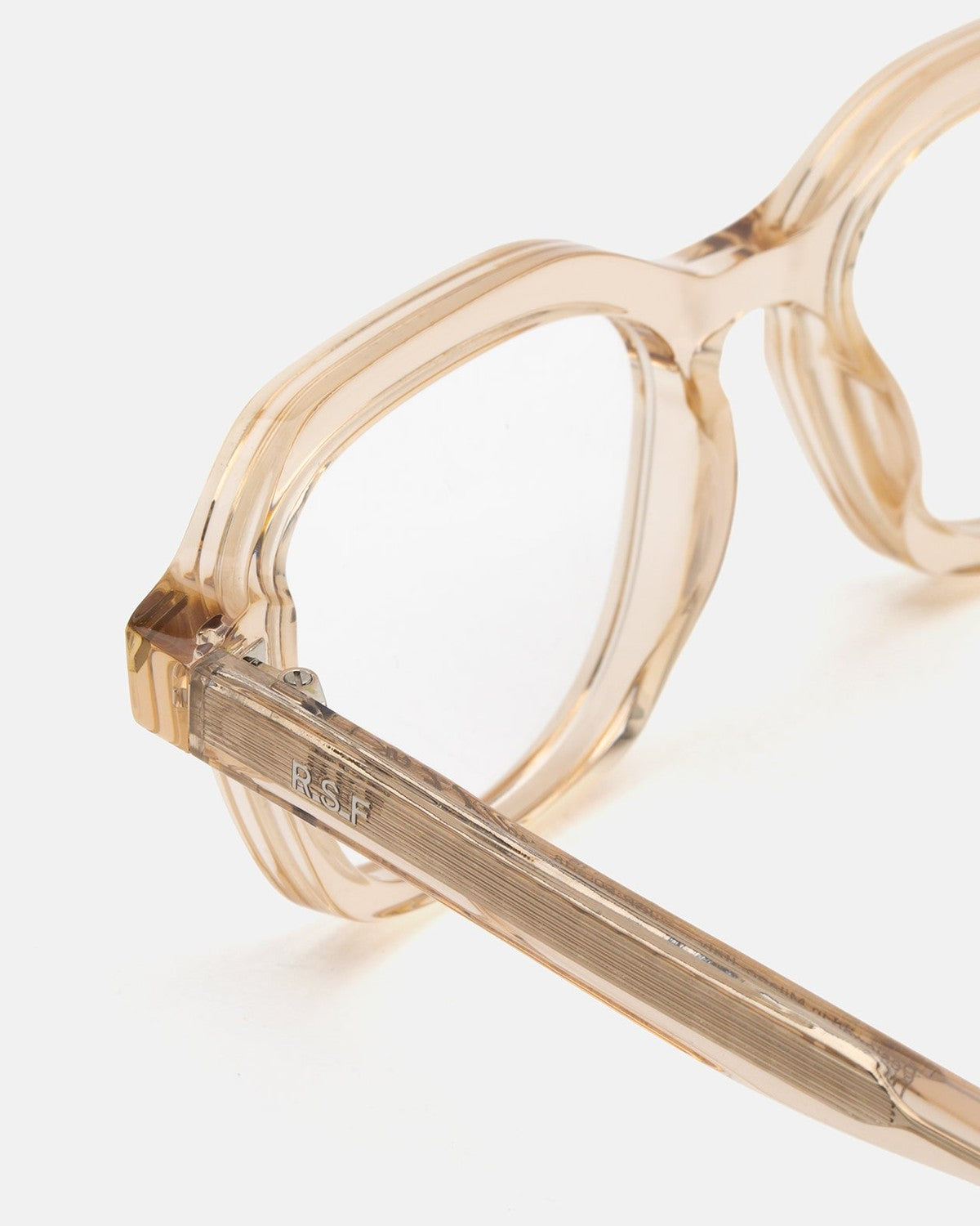 Detail of the temple and hinge on RETROSUPERFUTURE Numero 130 Resina sunglasses.