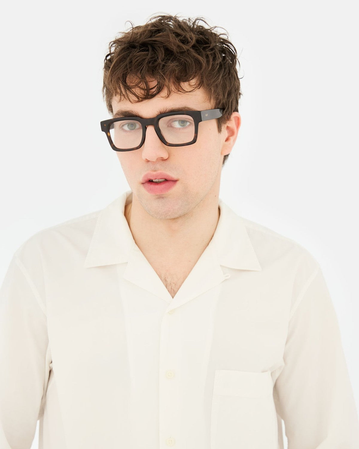 Model wearing RETROSUPERFUTURE Numero 133 Havana sunglasses.