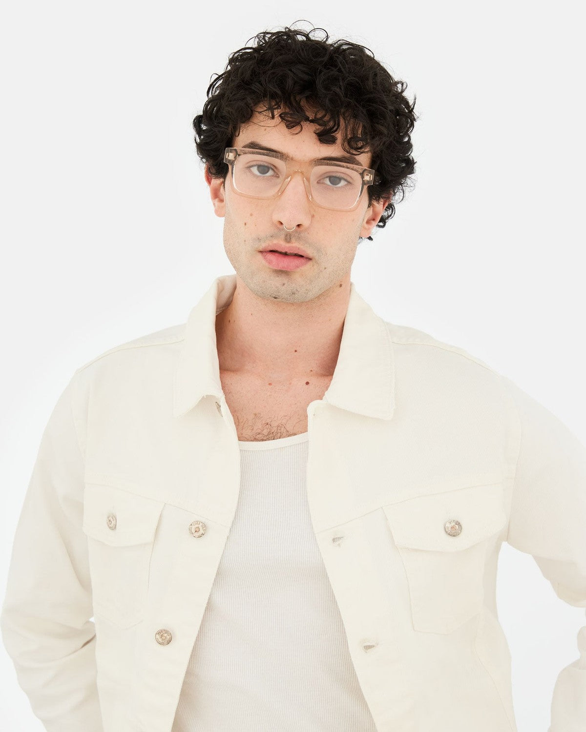 Model wearing RETROSUPERFUTURE Numero 133 Resina sunglasses.