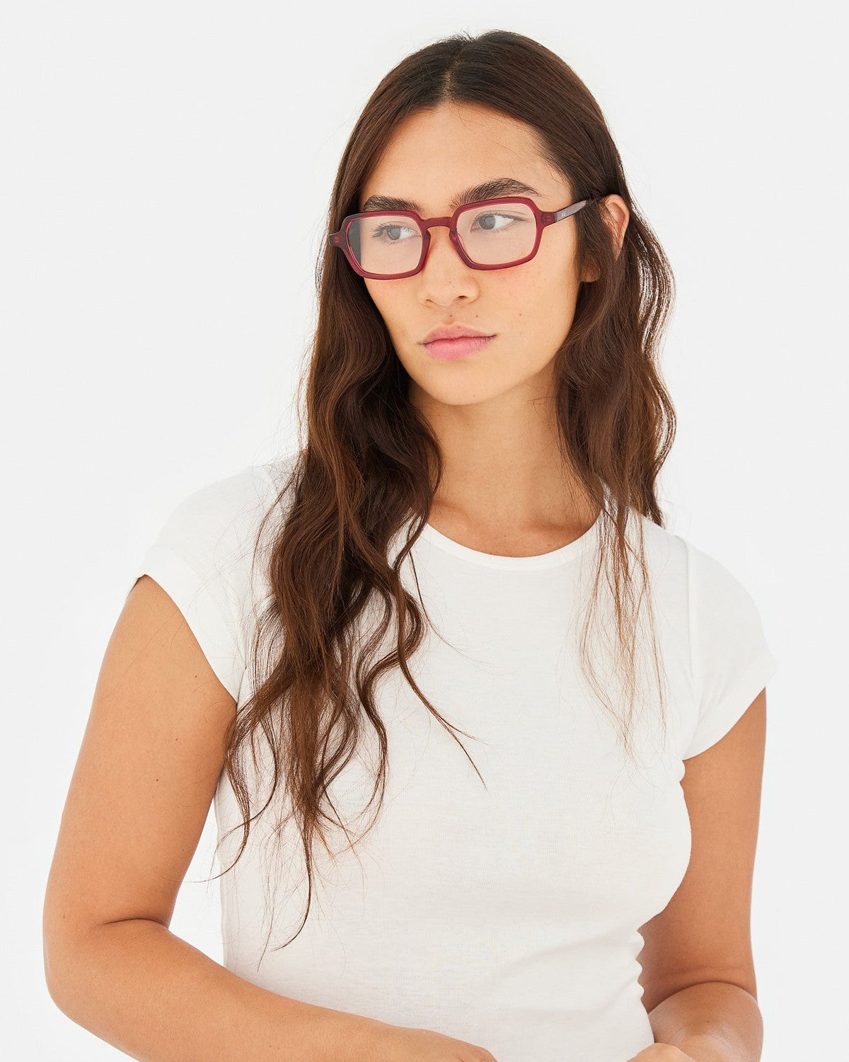 Model wearing RETROSUPERFUTURE Numero 141 Bordeaux sunglasses.