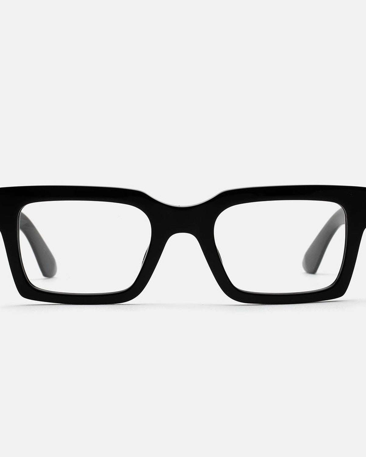 Front view of RETROSUPERFUTURE Numero 144 Nero sunglasses.