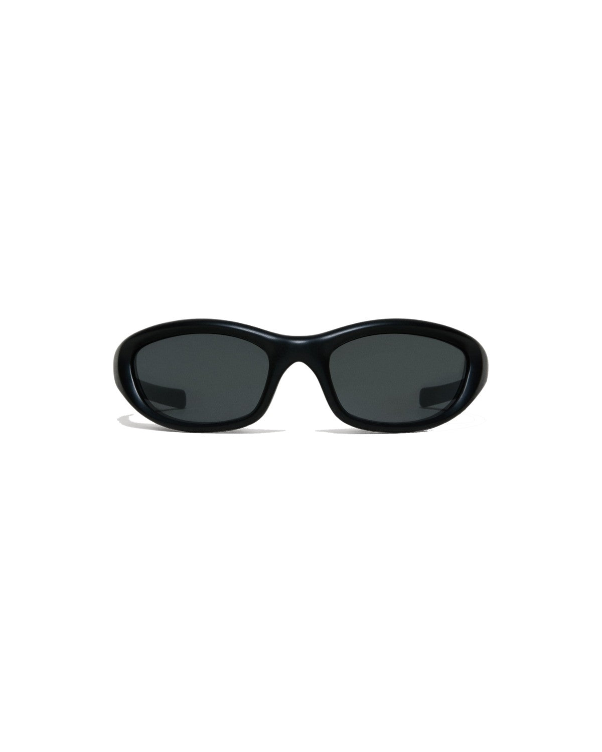 Straight front view of CHIMI Paul Black Black sunglasses.