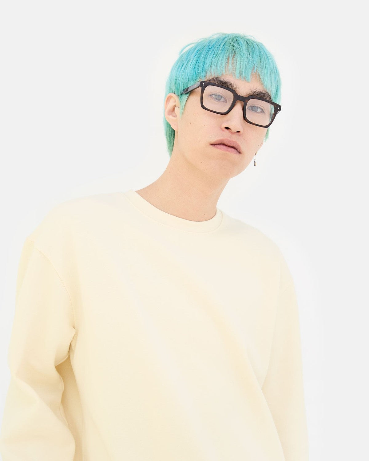 Model wearing RETROSUPERFUTURE Secolo 3627 eyeglasses in a casual look.