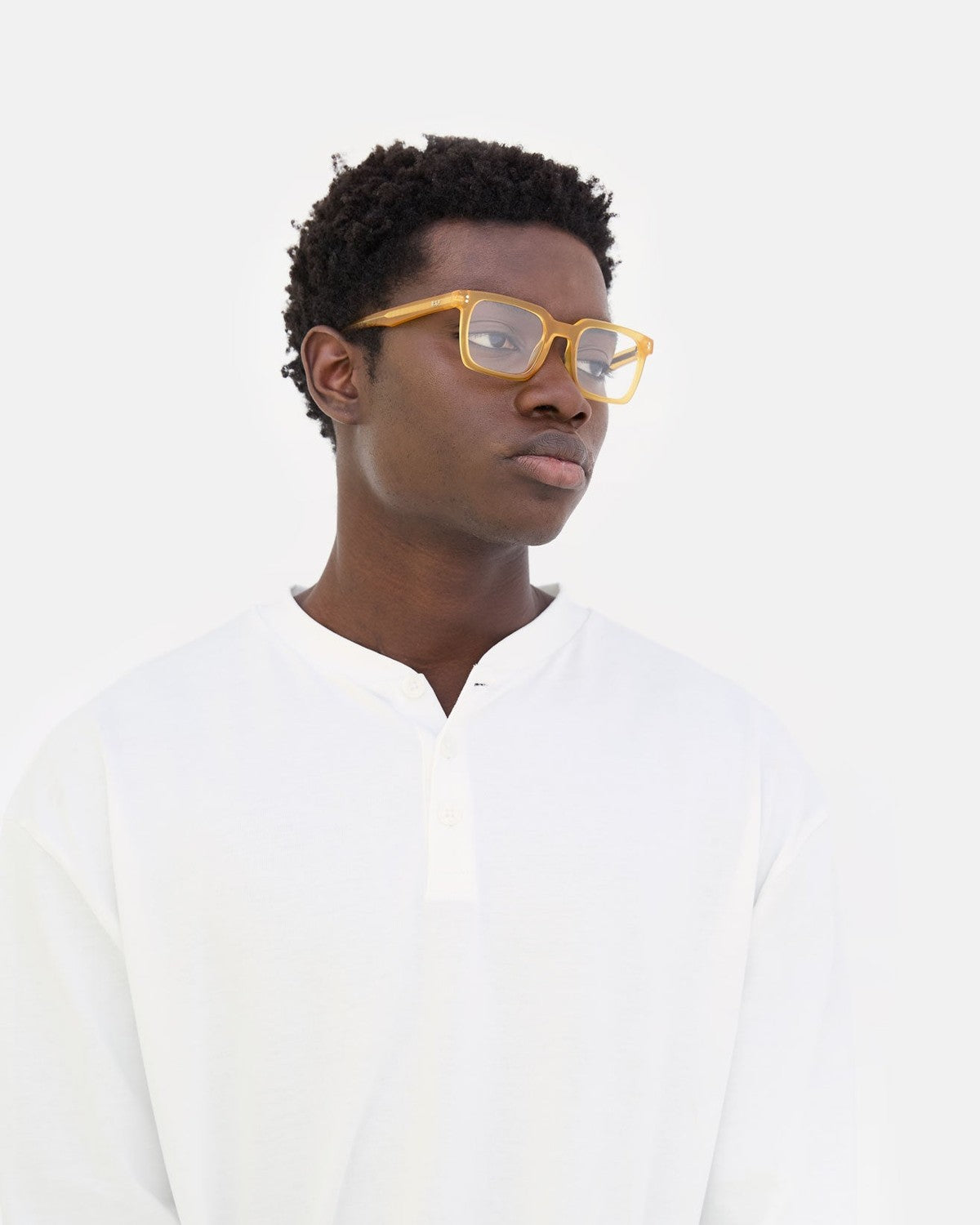 Model wearing RETROSUPERFUTURE Secolo Sereno eyeglasses.
