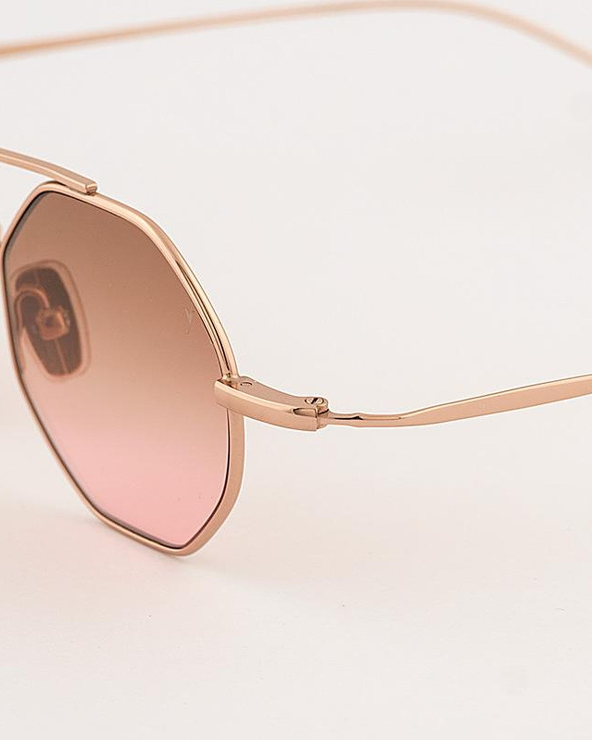 Detail of the temple hinge and gradient lens on EYEPETIZER SOHO C.9-44 sunglasses.
