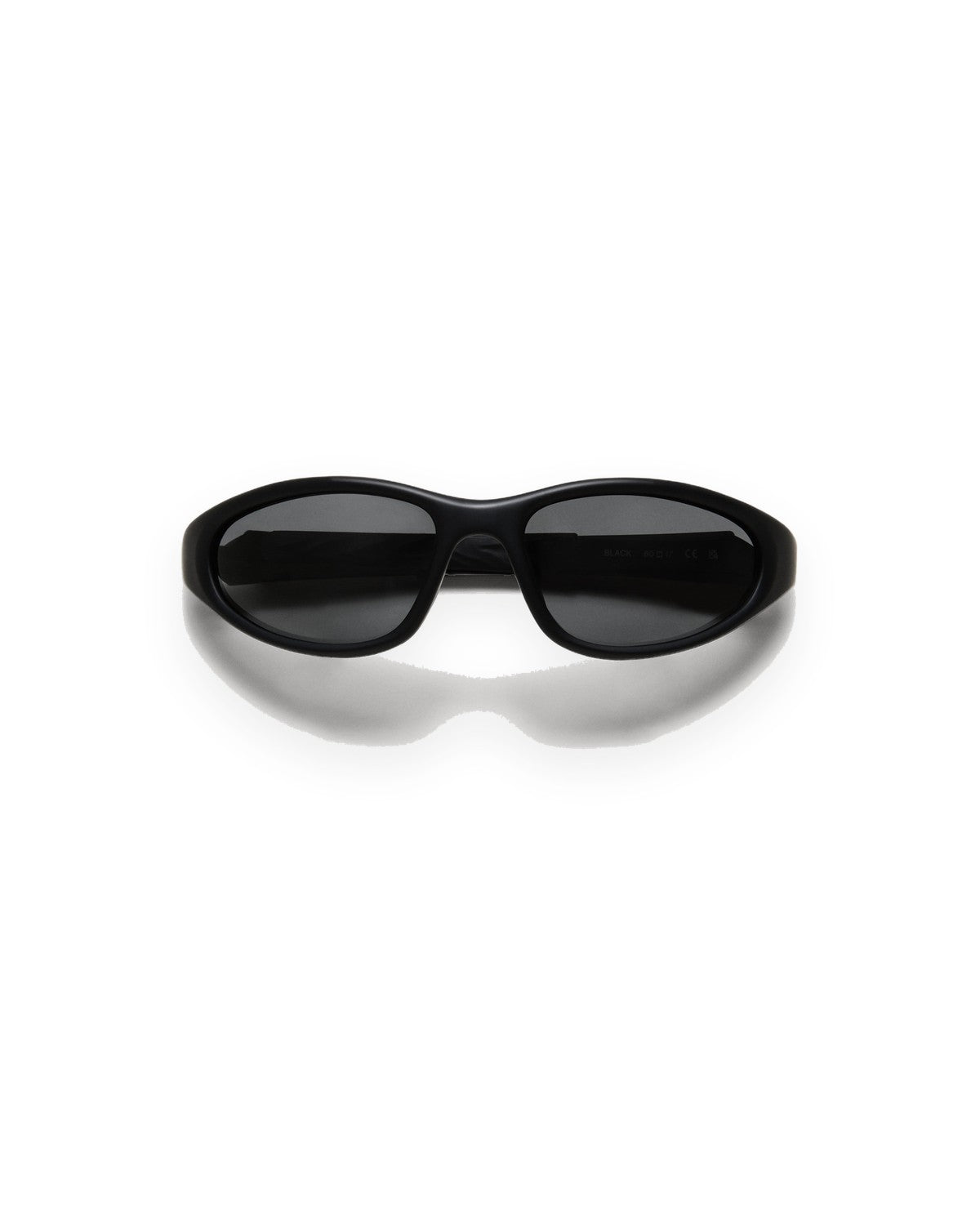 Front view of CHIMI Split Black Black sunglasses.