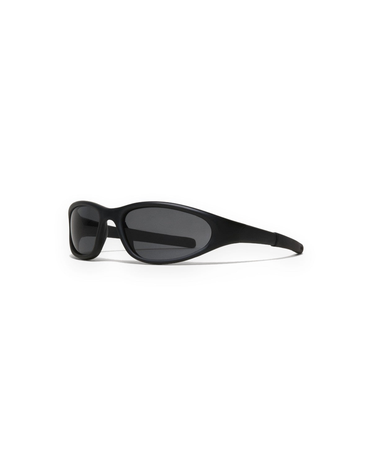 Side profile of CHIMI Split Black Black sunglasses.