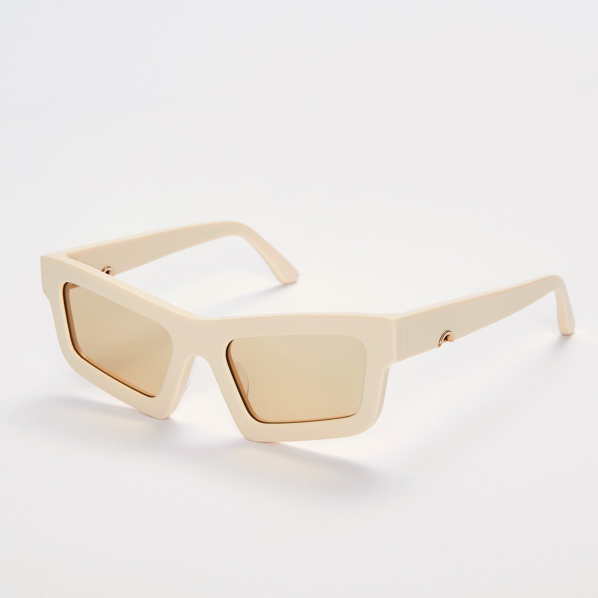 Tilde . Ivory