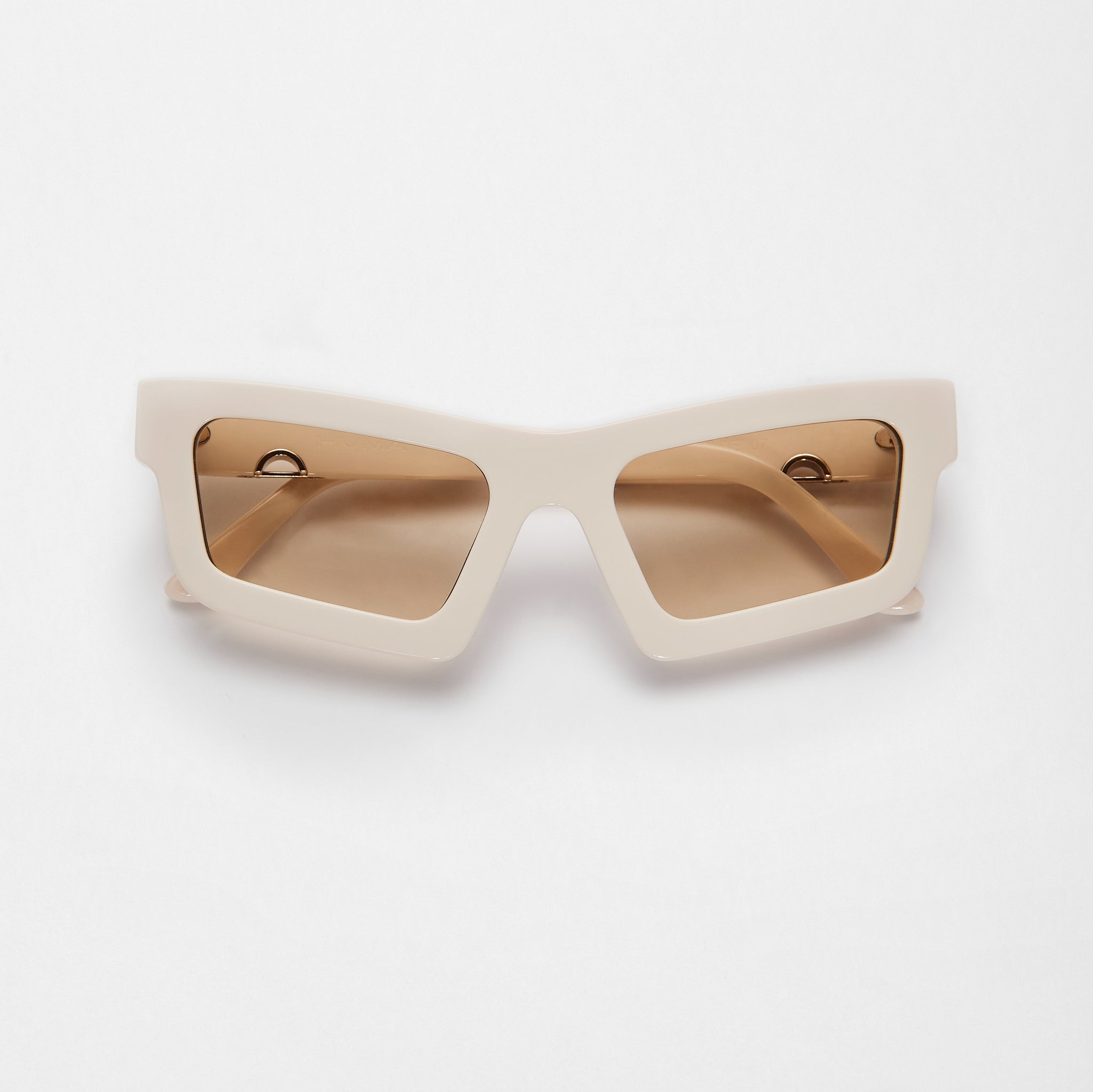 Tilde . Ivory
