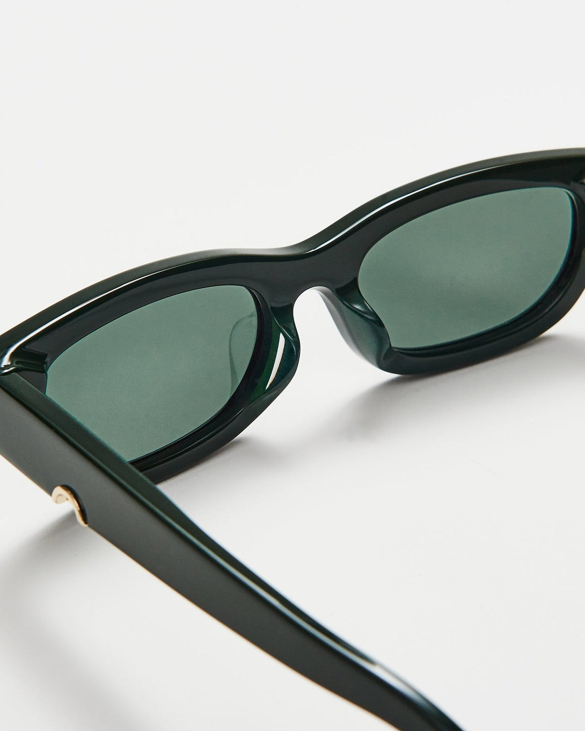 HUMA Tojo . Green Green / Green