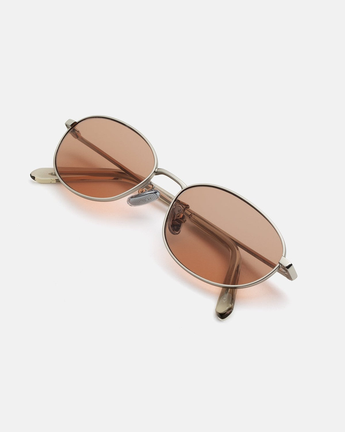 Folded view of RETROSUPERFUTURE Uovo Nebbia Rosa sunglasses.