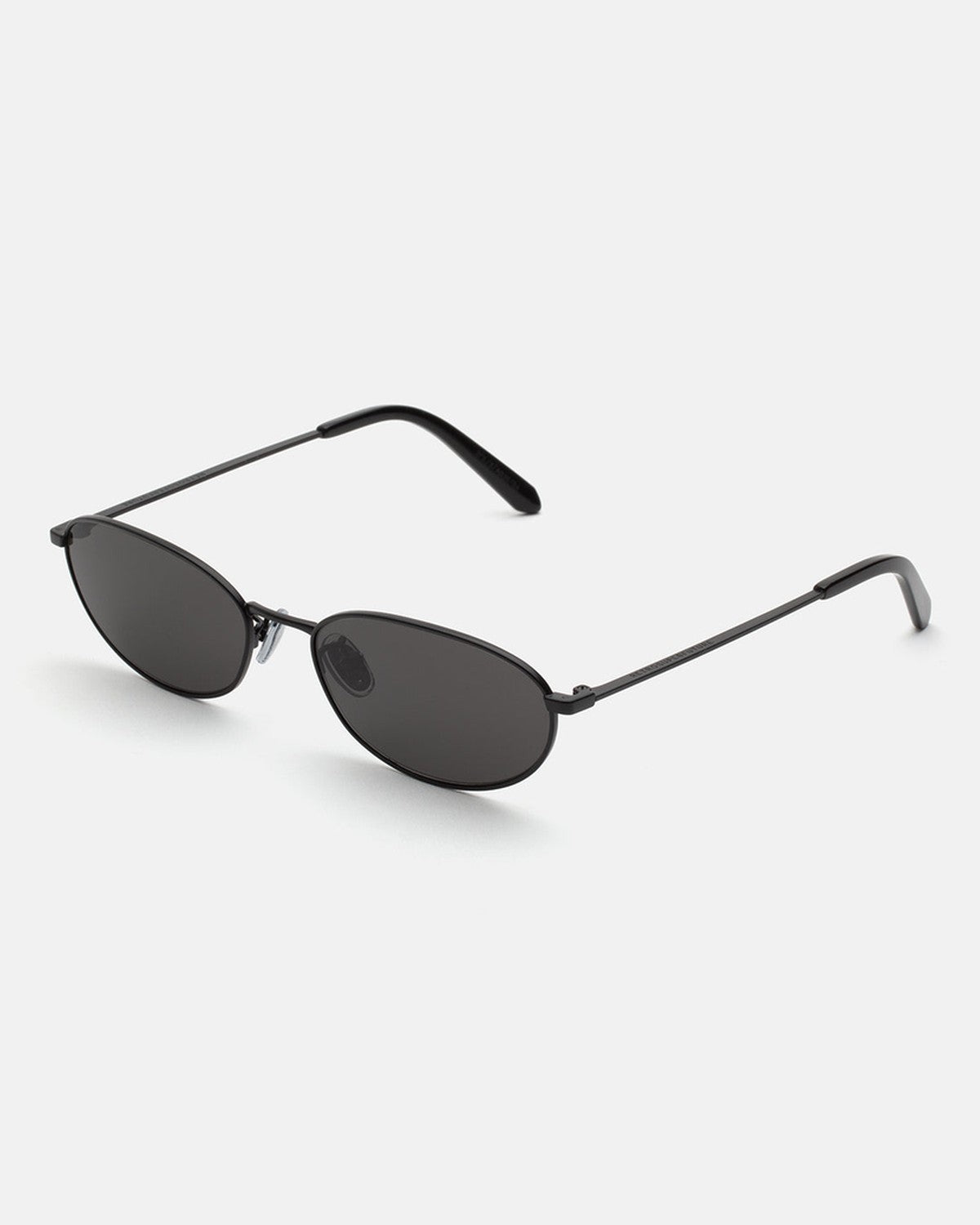 Angle view of RETROSUPERFUTURE Uovo Nero sunglasses.