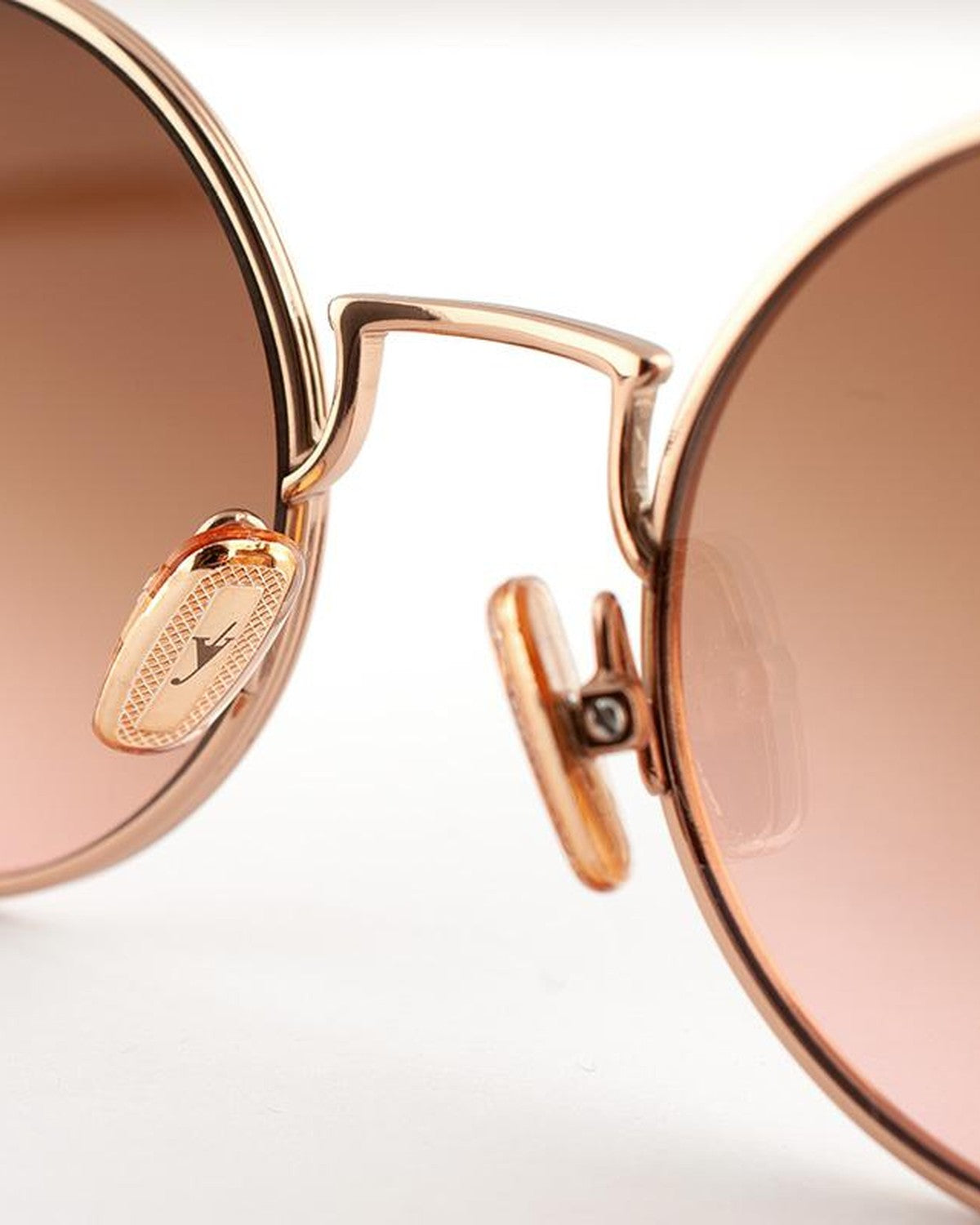 Detail of the bridge and nose pads on EYEPETIZER WILLIAM C.9-44F sunglasses.